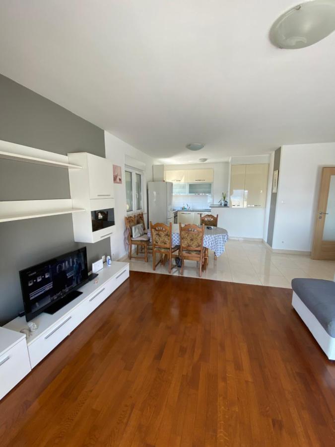 Apartman Mila Apartamento Kaštela Exterior foto