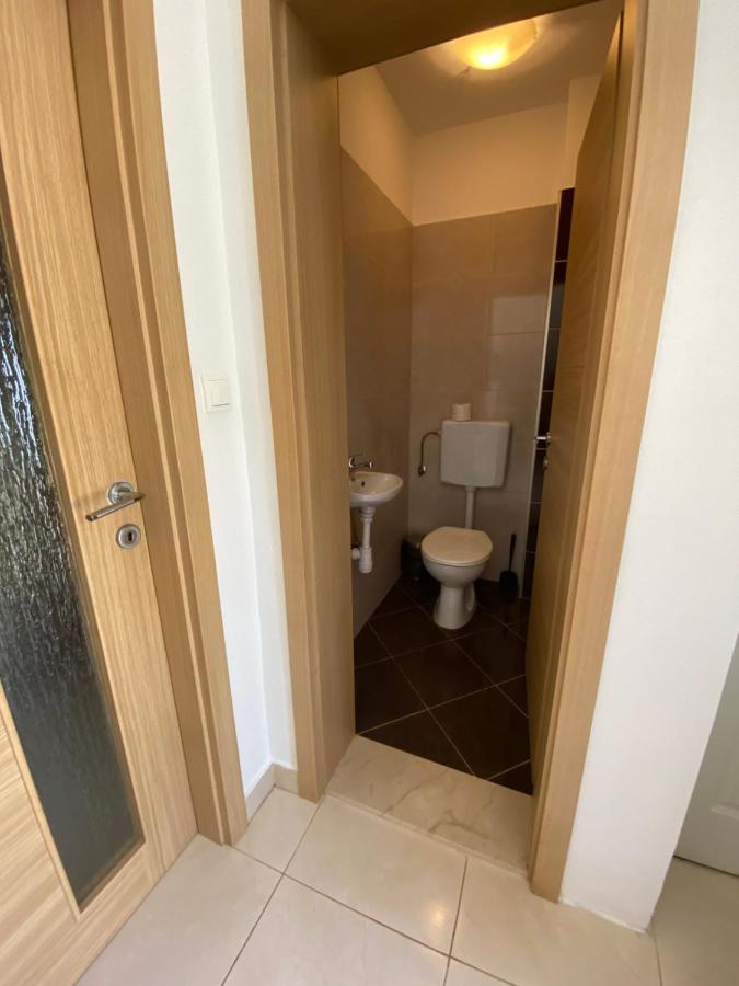 Apartman Mila Apartamento Kaštela Exterior foto