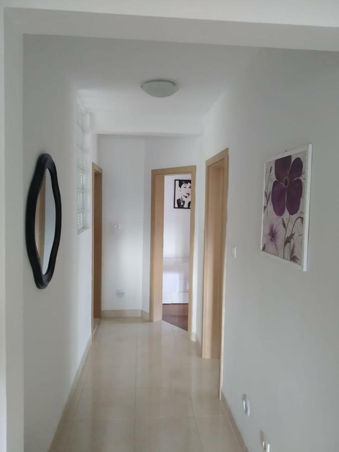 Apartman Mila Apartamento Kaštela Exterior foto